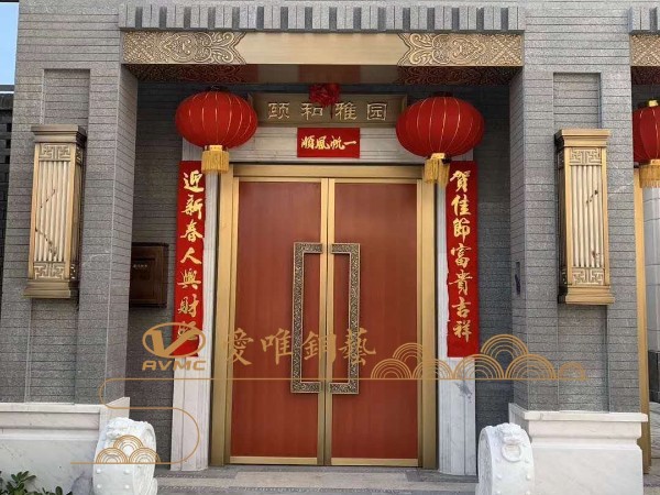 如何區(qū)分市場上的真銅門和仿銅門？